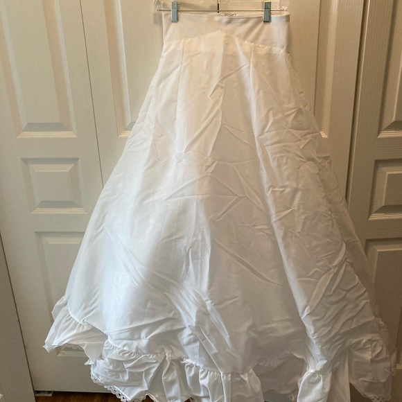 David's Bridal Other - David’s bridal ball gown crinoline
